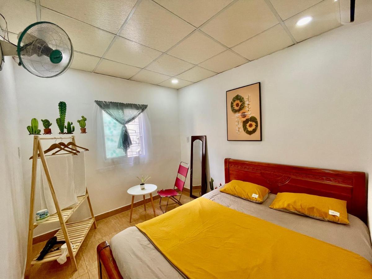Affordable Homestay ホーチミン市 エクステリア 写真